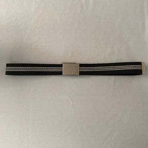 Men’s Adidas dark grey belt, one size fits most